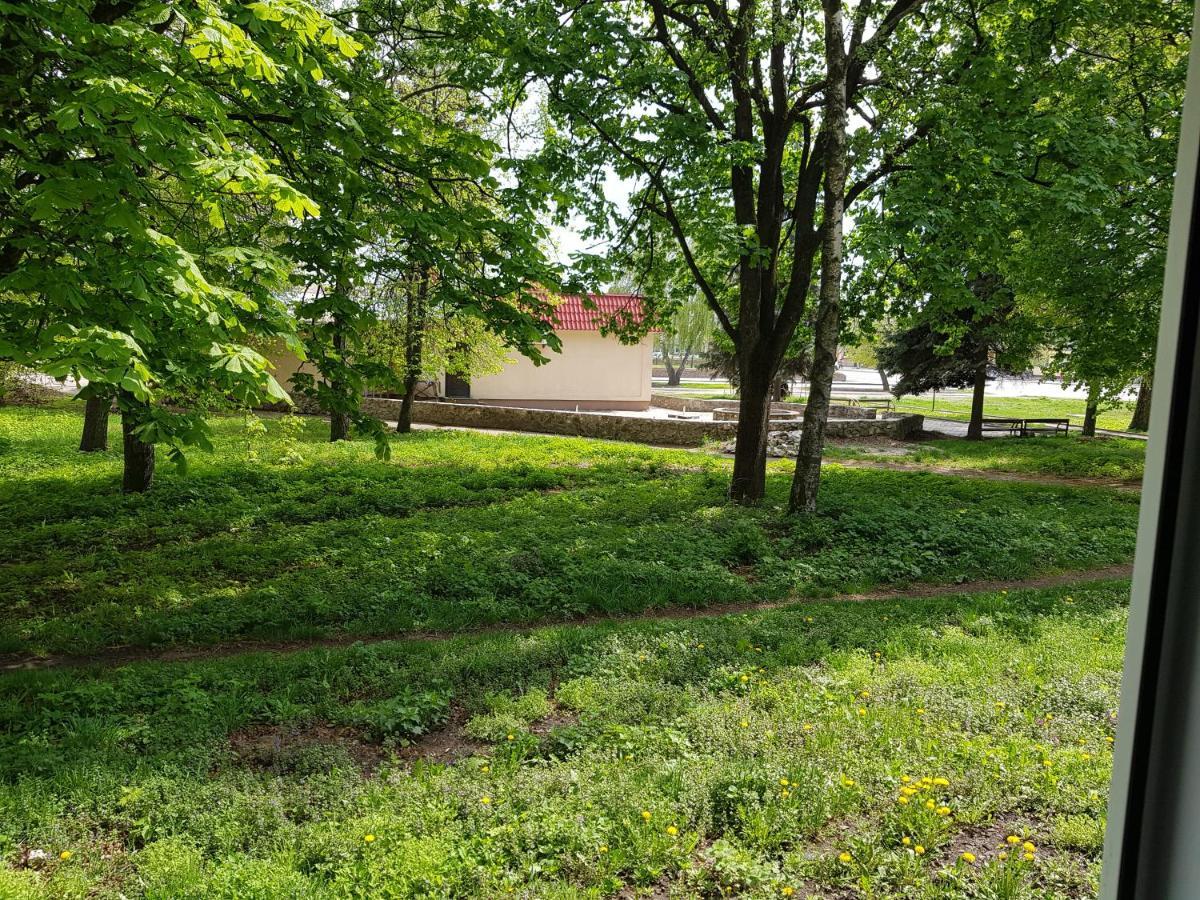 Путивль Апартаменты Putyvl' Exterior foto